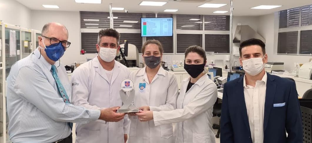 CFBM e CRBM-5 homenageiam laboratório Qualitá