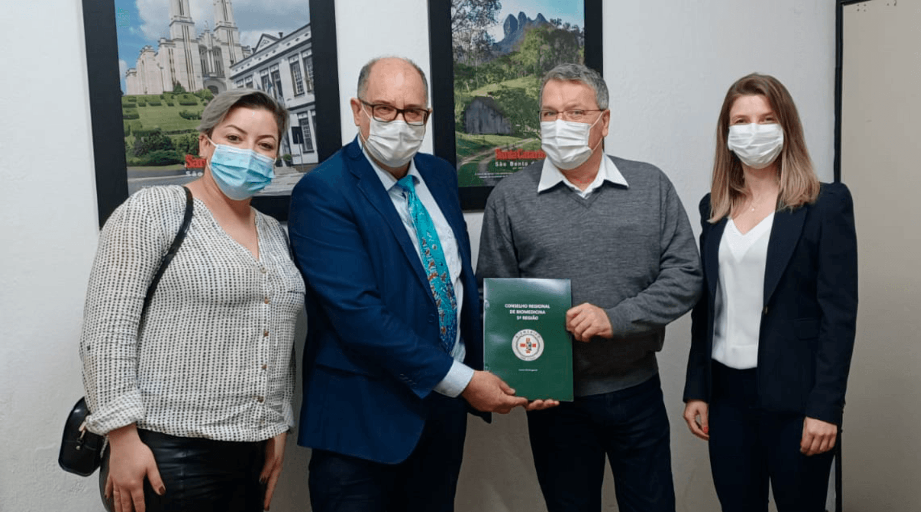 Prefeitos do norte de Santa Catarina recebem pedido de inclusão de biomédicos