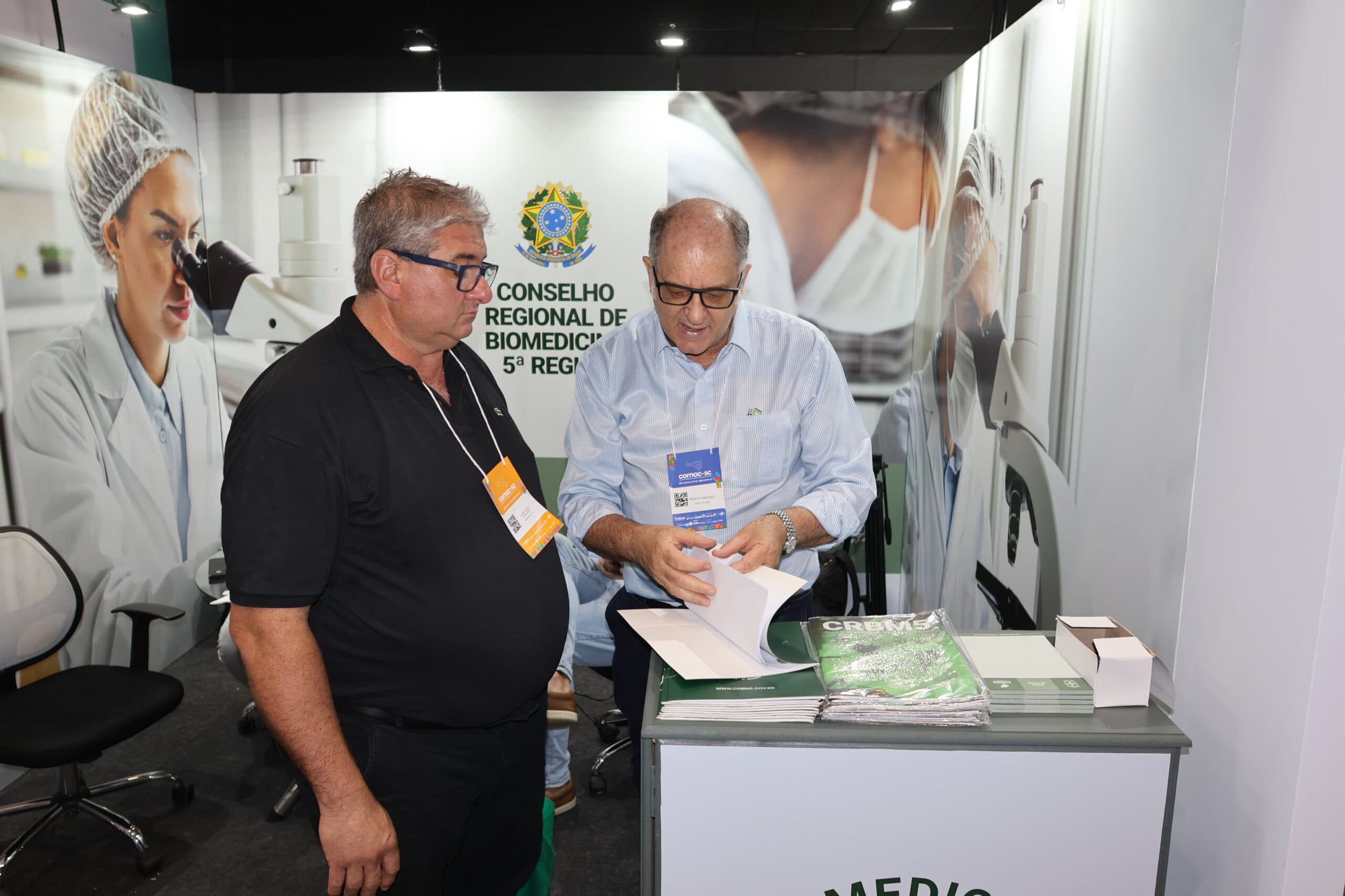 Conselho Regional de Biomedicina participa do COMAC e defende inclusão de biomédicos em concursos públicos municipais