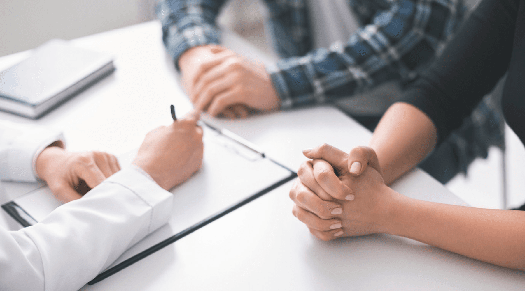 Resolução autoriza biomédicos a solicitar exames em determinadas habilitações