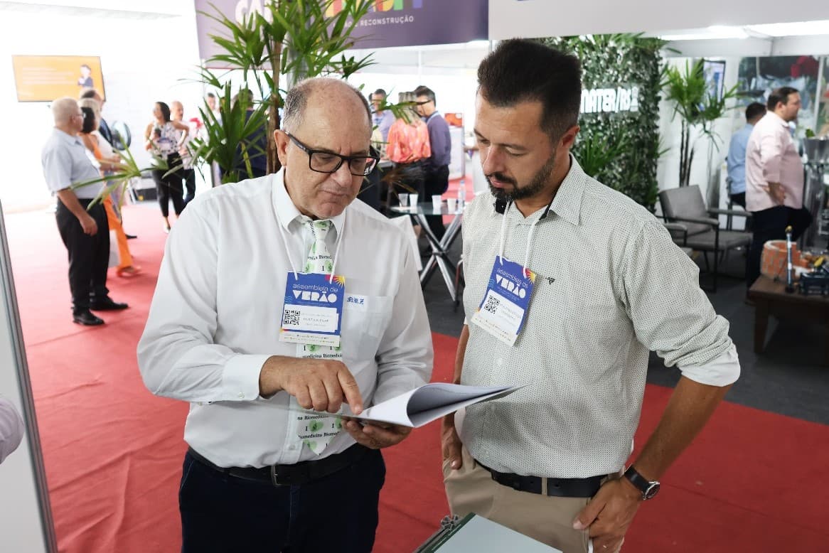 CRBM5 promove inclusão dos Biomédicos nos quadros de servidores públicos municipais durante a Assembleia de Verão da FAMURS