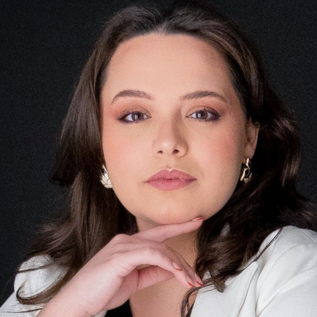 Dra. Juliana Comelli Valadão