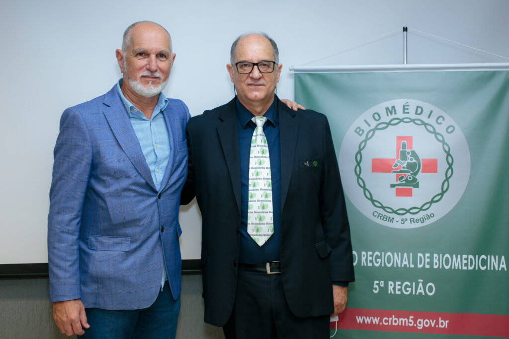 Dr. Sílvio Cecchi, presidente do CFBM, e Dr. Renato Minozzo (foto: Clara Zarth)